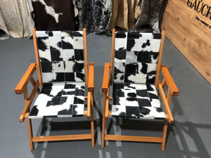 Kit Rústico de Cadeiras De Couro Legítimo Dobrável Cor Preto e Branco Com Pés Madeira.