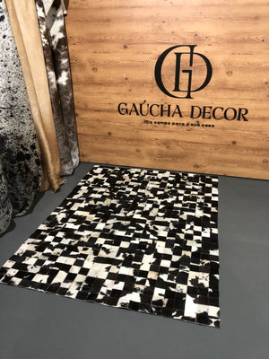 Tapete Costurado Preto e Branco Quadrados De 07 X 07cm - Tamanho: 1,50 x 2,00 - SOMENTE POR ENCOMENDA
