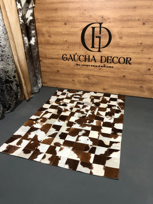 Tapete Costurado Marrom e Branco Quadrados De 15 X 15cm - Tamanho: 1,50 x 2,00 - SOMENTE POR ENCOMENDA