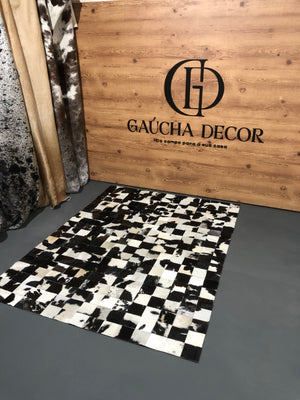 Tapete Costurado Preto e Branco Quadrados De 10 X 10cm  - Tamanho: 1,50 x 2,00 - SOMENTE POR ENCOMENDA