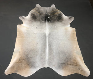 Tapete de Couro Cinza Bege - Tamanho: 2,30 x 1,86 - Ref.: 3080