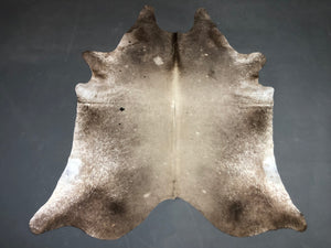 Tapete de Couro Champanhe Salpicado Branco - Tamanho: 2,45 x 2,09 - Lot.03 - Ref.: 6316(10)