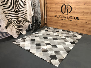 Tapete Costurado Geométrico Cinza - Tamanho: 2,50 x 2,00= 5,00m²- Lot.04 - Ref.: 9778(20)