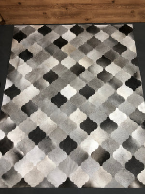 Tapete Costurado Geométrico Cinza - Tamanho: 2,50 x 2,00= 5,00m²- Lot.04 - Ref.: 9778(20)