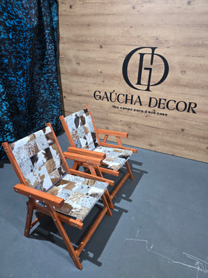 Kit Cadeiras De Couro Legítimo Dobrável Cor Salpicado Marrom mix cores Com Pés Madeira.